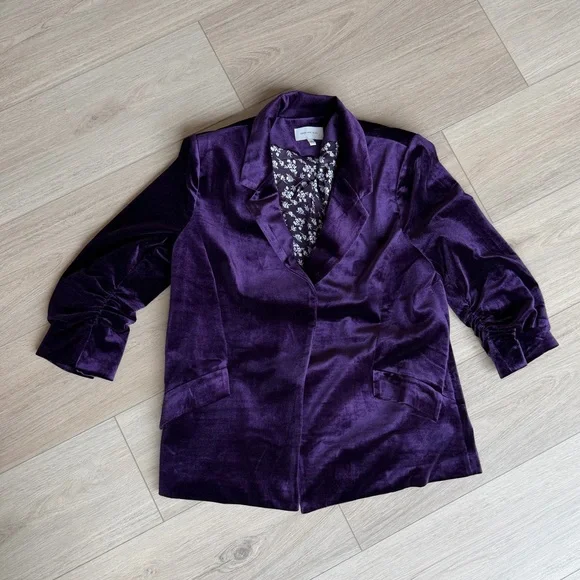 Skies Are Blue Rich Purple Velvet Blazer - Picture 2 of 5